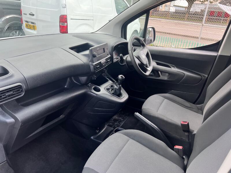 VAUXHALL COMBO