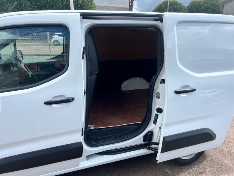 VAUXHALL COMBO
