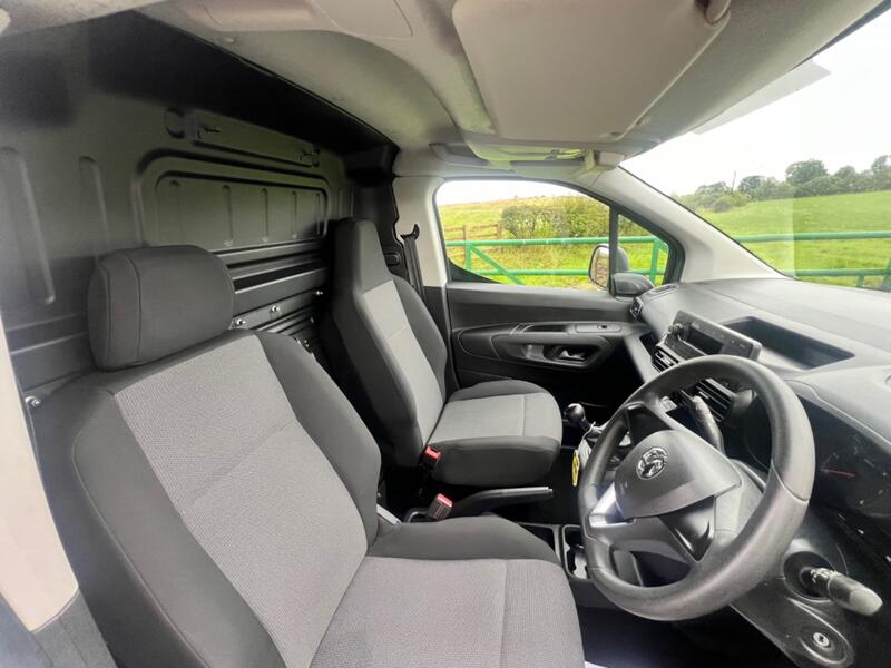 VAUXHALL COMBO