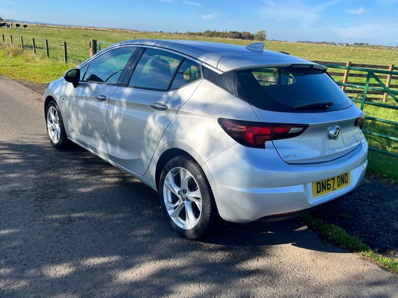 VAUXHALL ASTRA