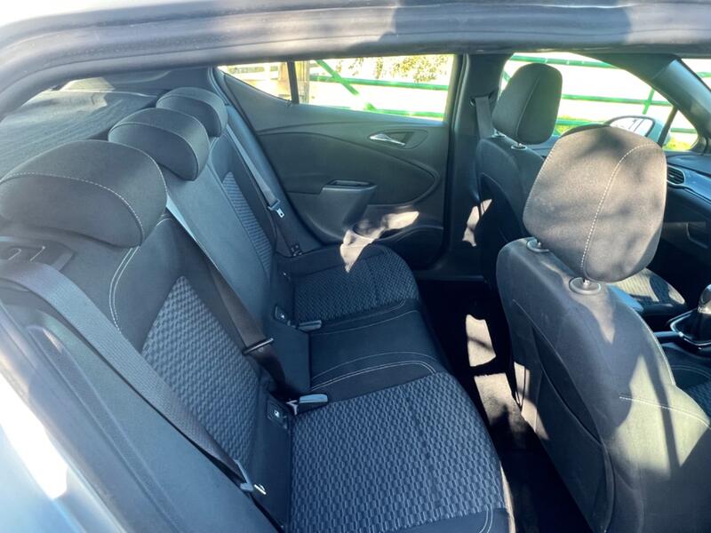 VAUXHALL ASTRA