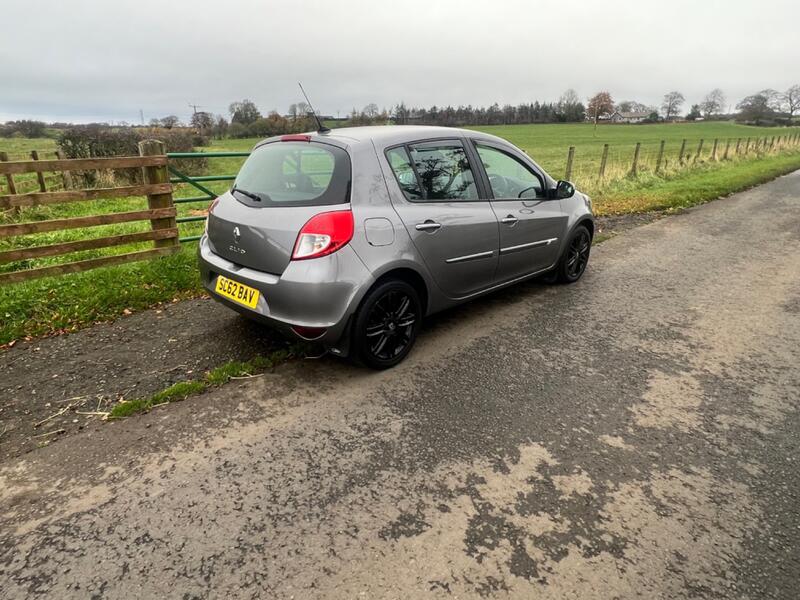 RENAULT CLIO