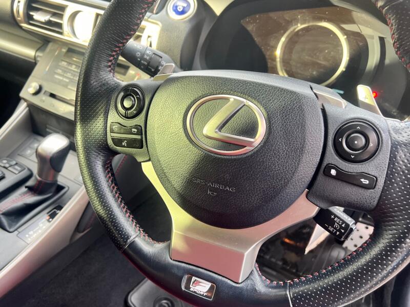 LEXUS IS
