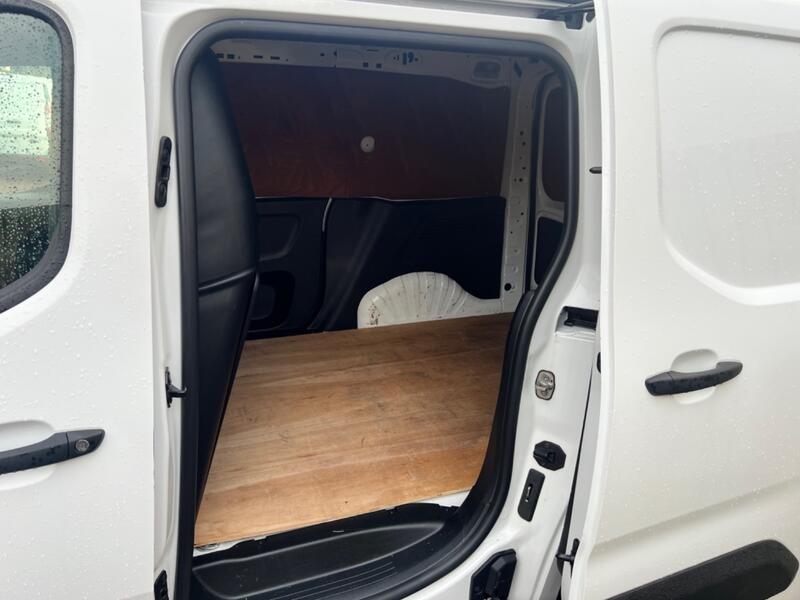VAUXHALL COMBO
