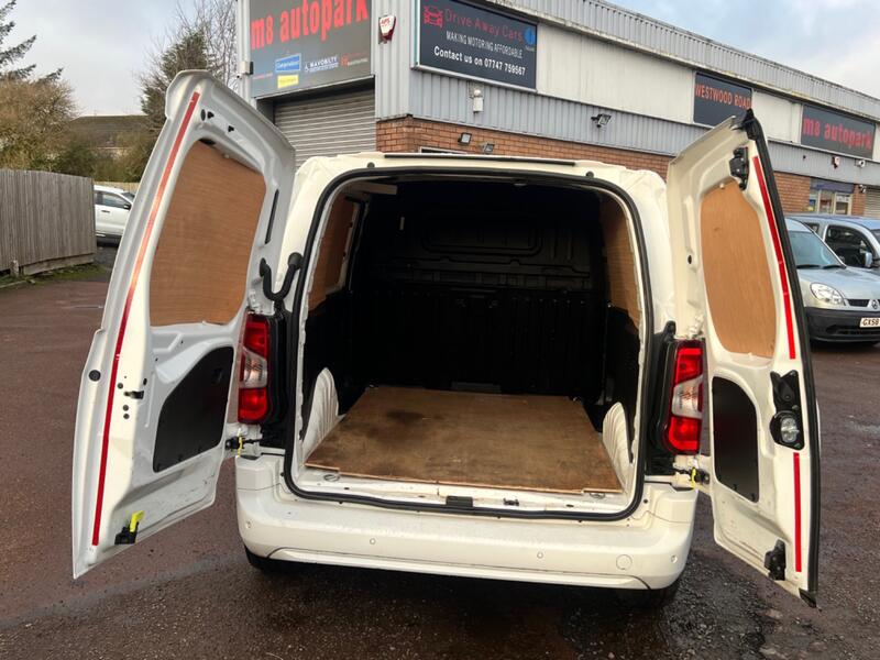 VAUXHALL COMBO
