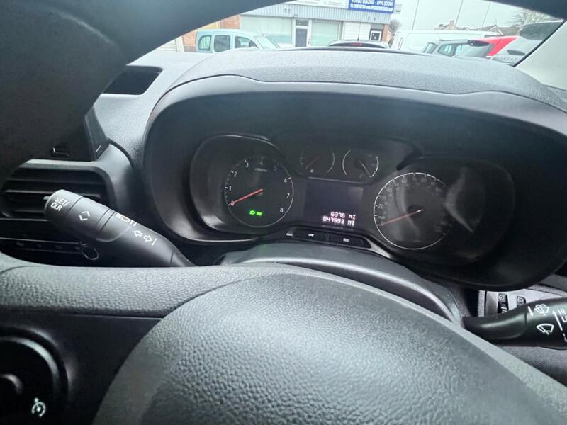 VAUXHALL COMBO