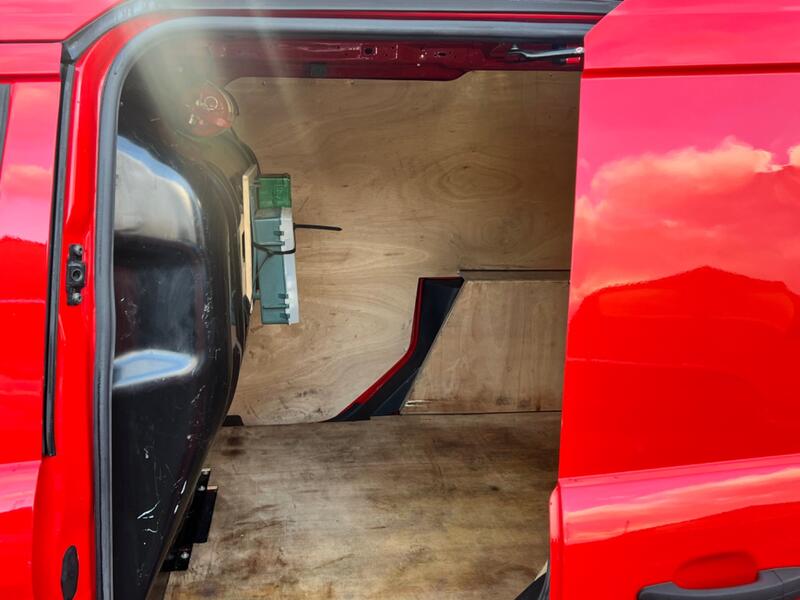 FORD TRANSIT CONNECT